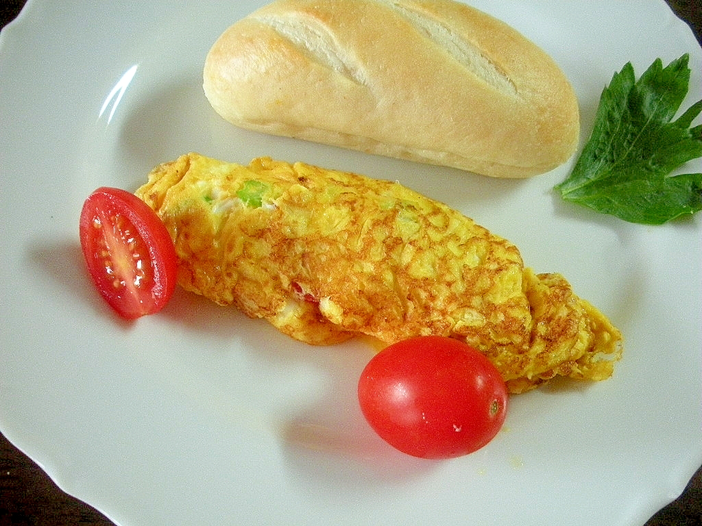 ☆セロリと粉チーズのオムレツ＆プチパン☆