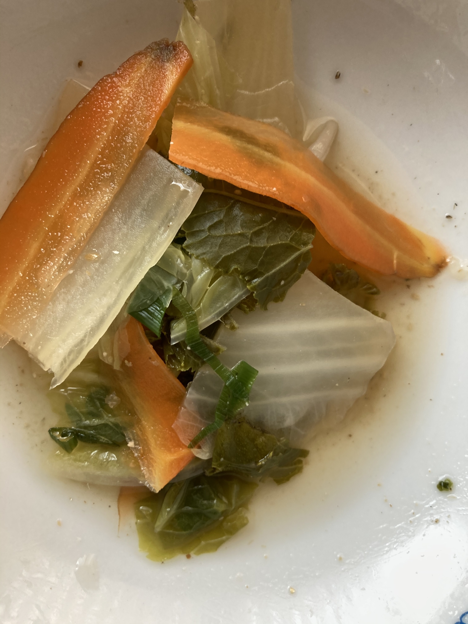 ごま風味の野菜スープ