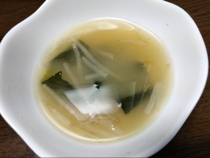 小松菜ともやしのお味噌汁