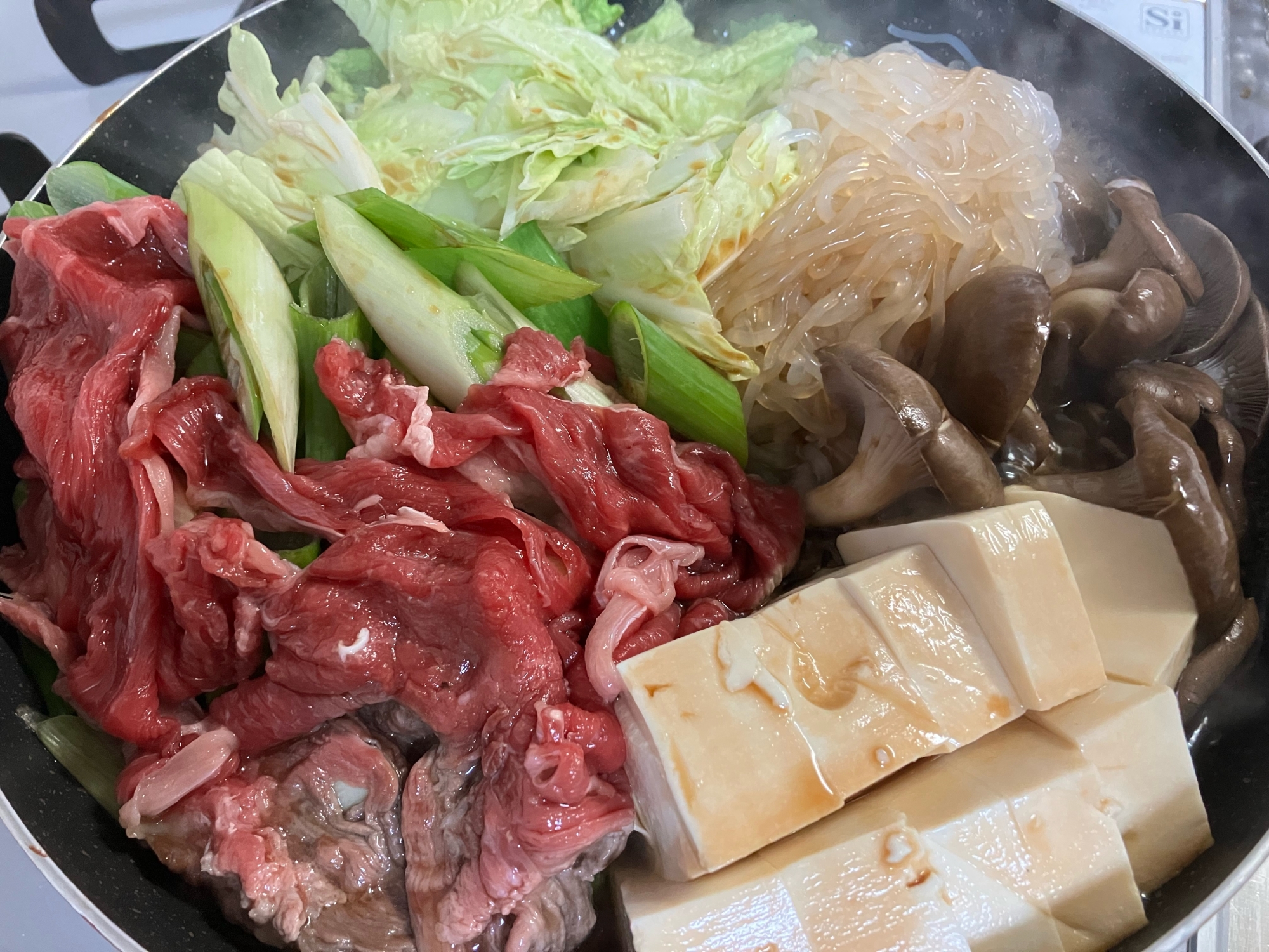 牛肉とキノコと野菜と豆腐で簡単すき焼き風鍋☆彡
