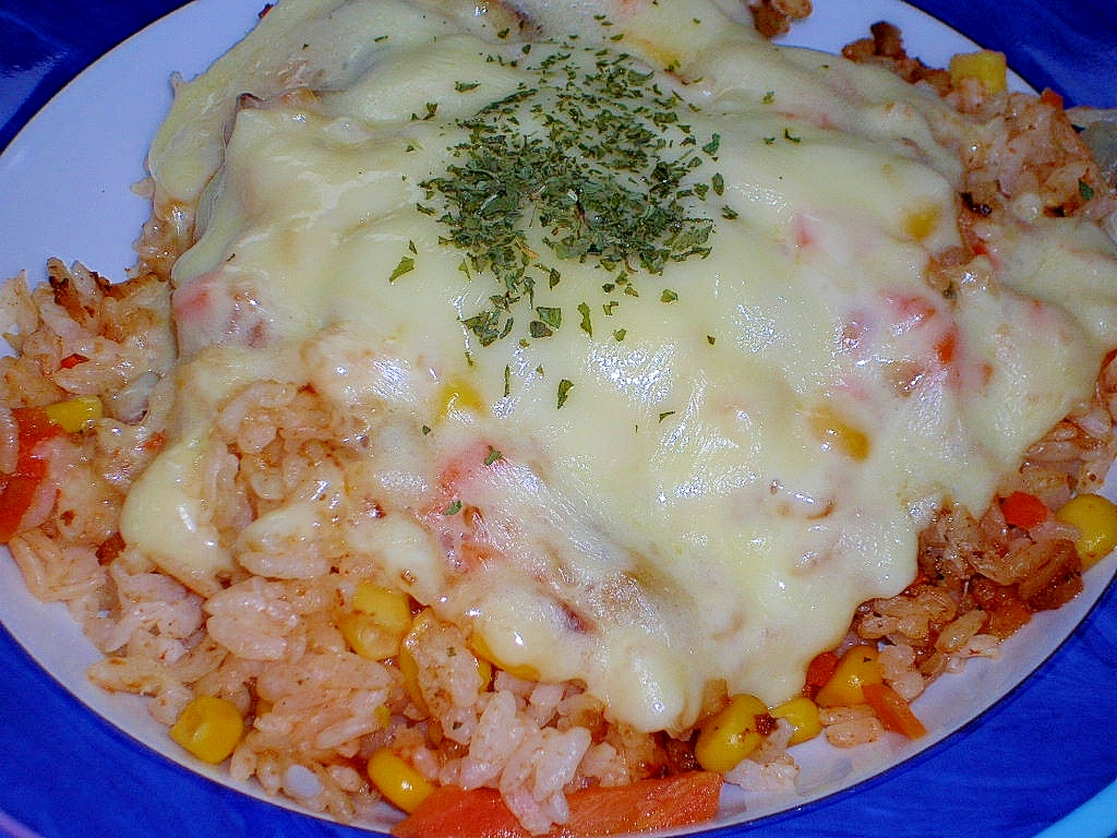 ピラフが残ったら レンジで簡単 チーズピラフ レシピ 作り方 By はなはな桜 楽天レシピ