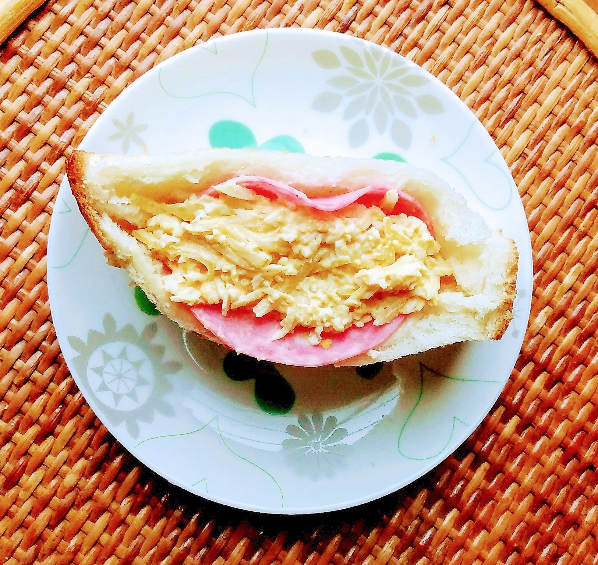 ハム玉卵サンド