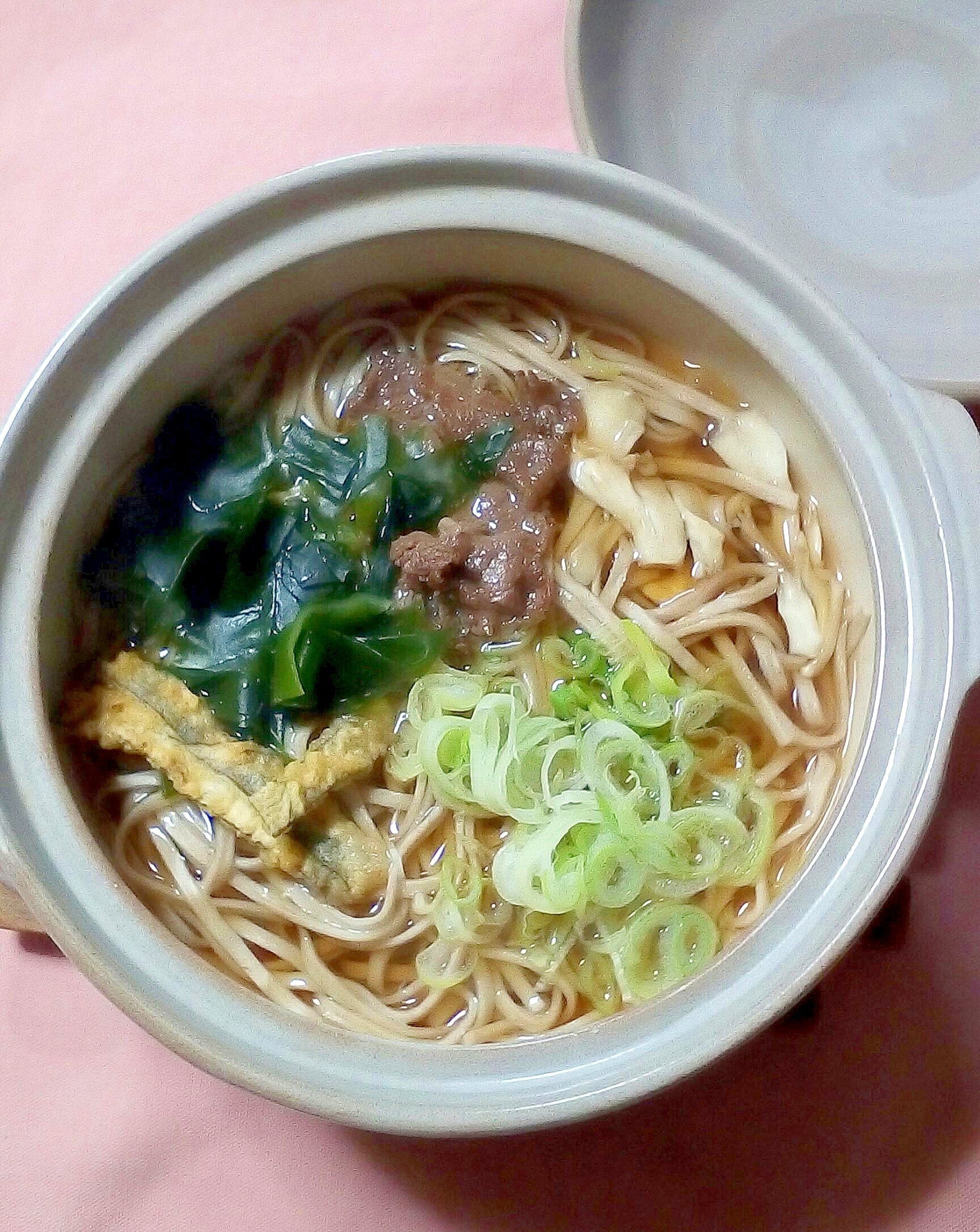 寒い日も温まる～鍋焼き蕎麦