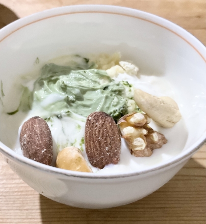 アイスのせ♪健康ヨーグルト