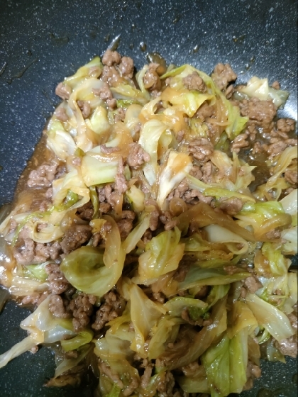 キャベツとひき肉の生姜麺つゆ炒め