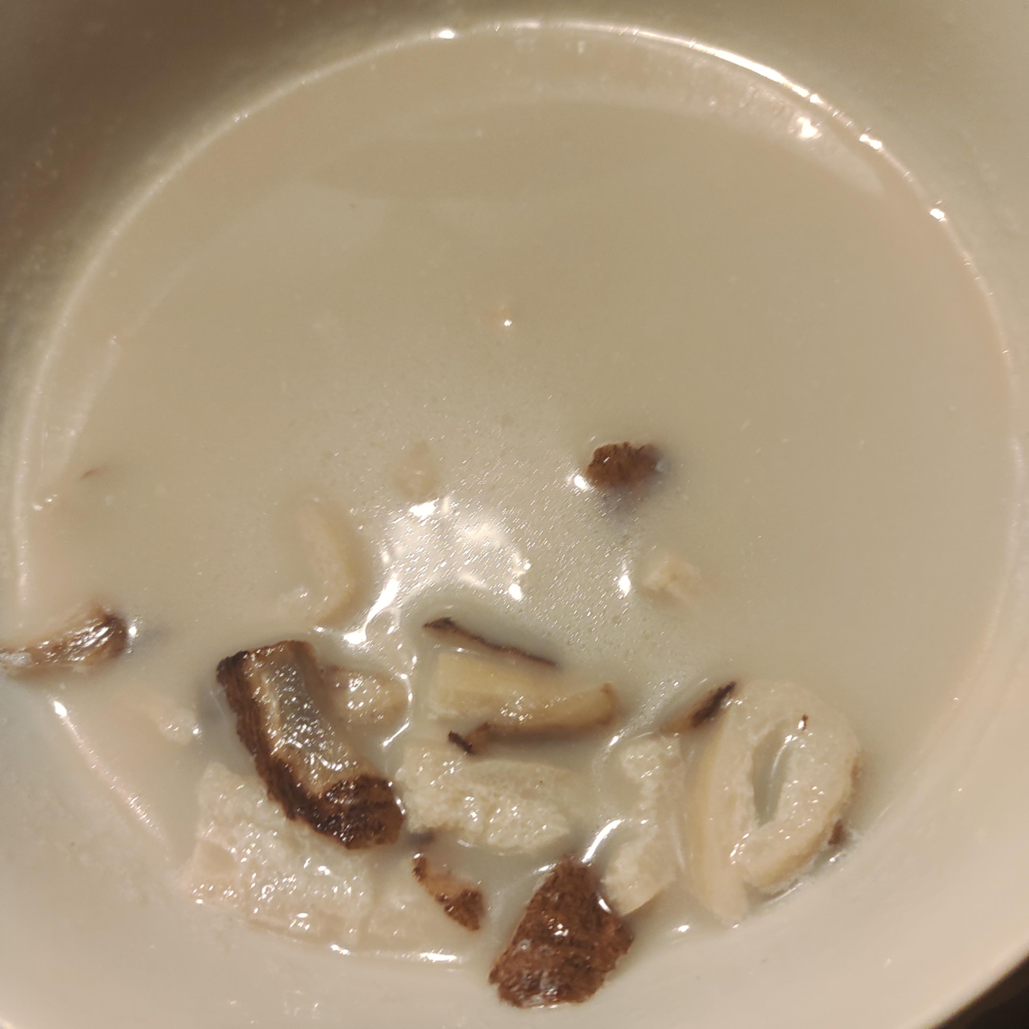 ごぼう、油揚げ、豆乳味噌汁