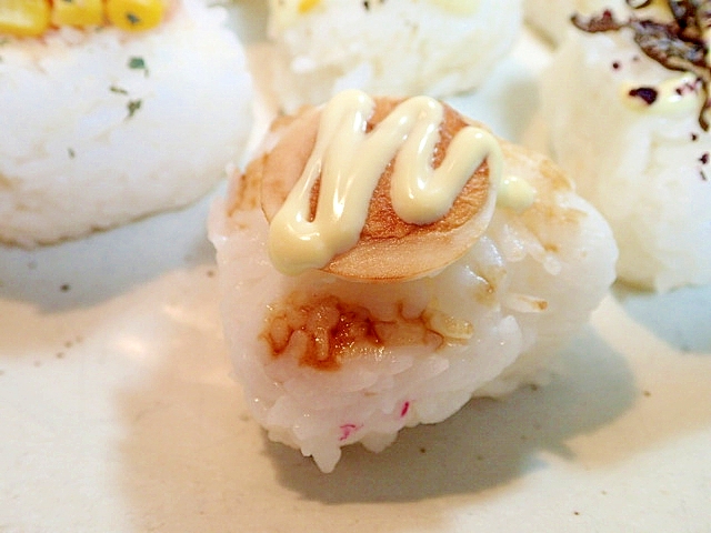 醬油/マヨで　ゆで卵の焼きおにぎり