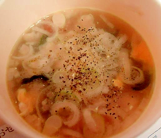 冷凍食品で　簡単エビ焼売スープ