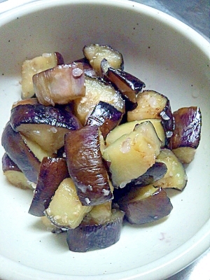 あと一品て時に、なすの塩麹炒め