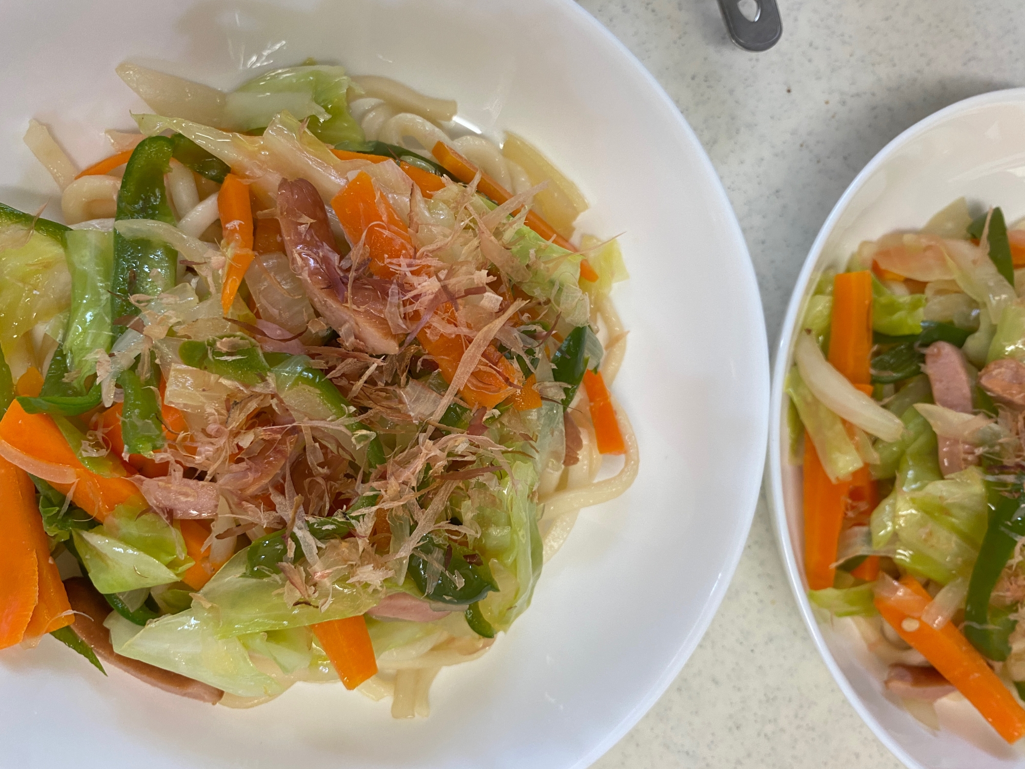 簡単、めんつゆで作る野菜たっぷり焼きうどん