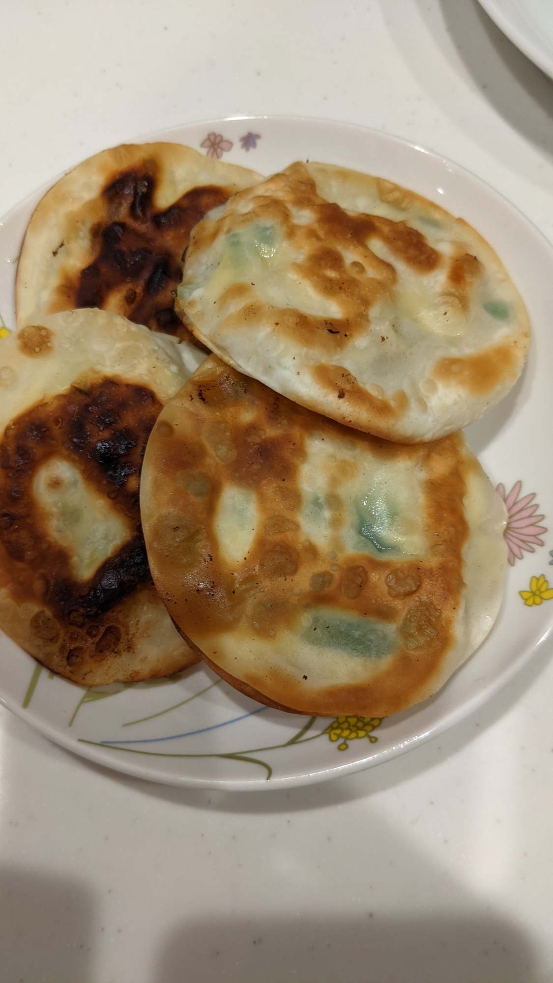 余った餃子の皮でチキンの包焼き！