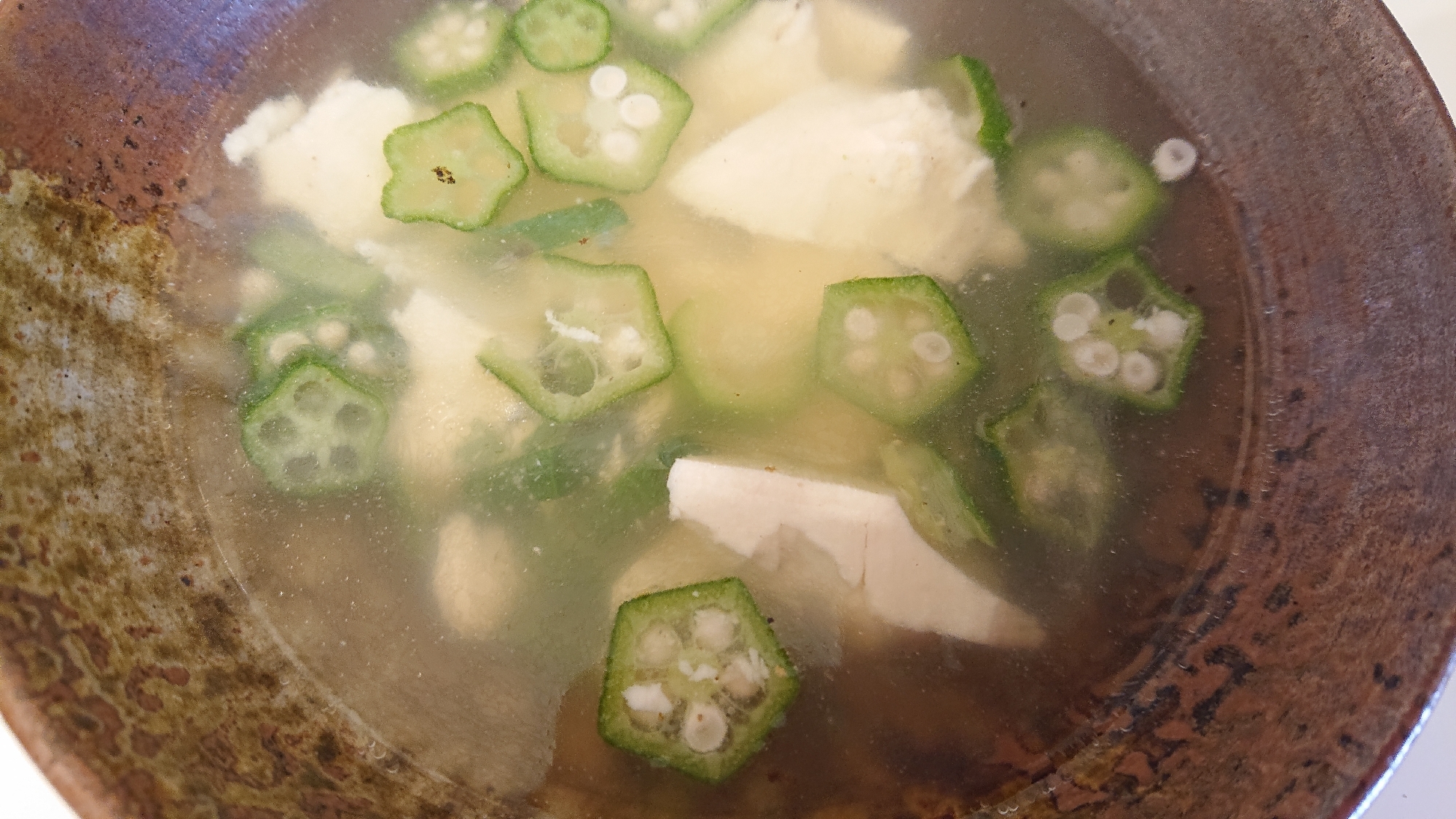 簡単で時短⭐豆腐とオクラの中華スープ