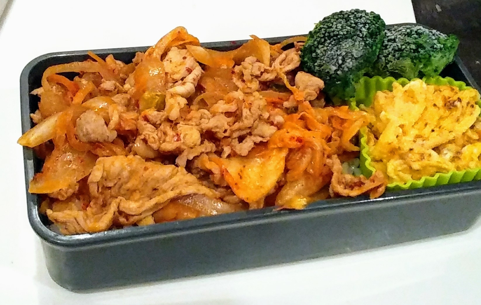 簡単!豚キムチ丼のお弁当♡