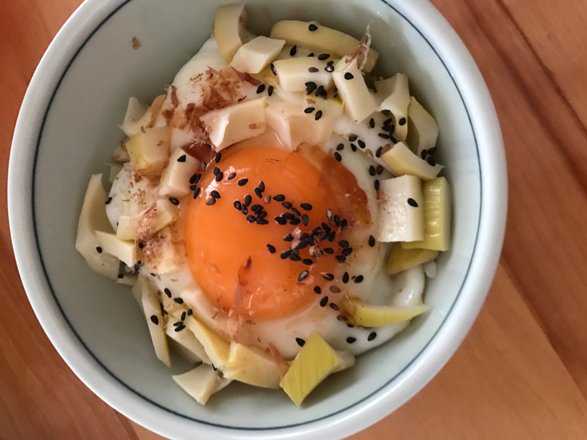 破竹たっぷり目玉焼きごはん