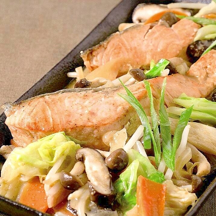 焼き鮭ページ かき醤油」で簡単♪鮭のちゃんちゃん焼き レシピ・作り方 by
