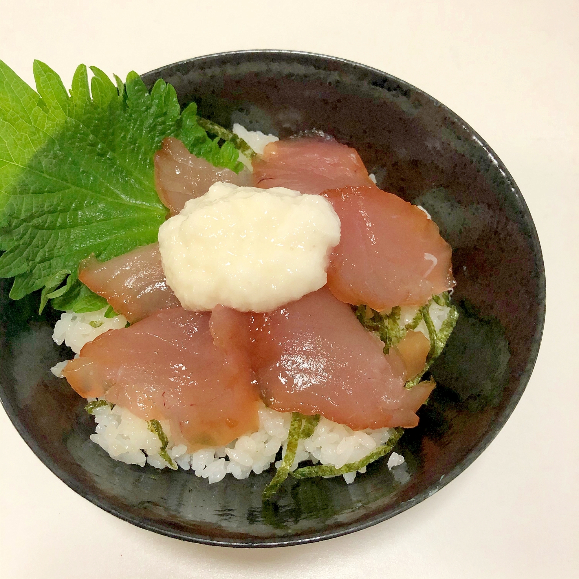 母の日♡まぐろの漬け・とろろ丼♪