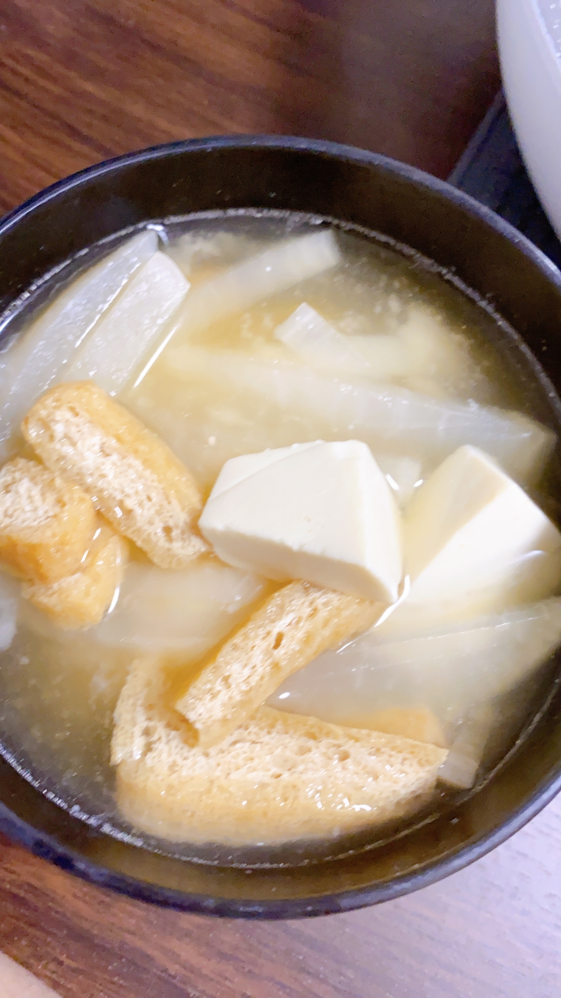 簡単！大根と豆腐と油揚げの味噌汁