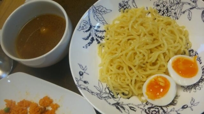 ゆで鶏のにんにく味噌スープつけめん