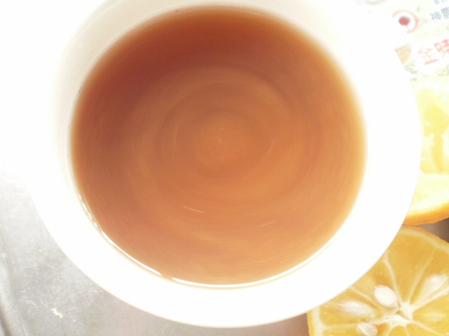 寒い日にスダチ生姜紅茶