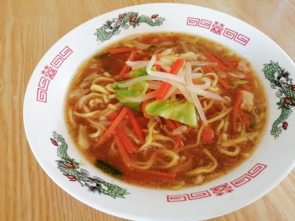 野菜たっぷり☆肉野菜炒めラーメン