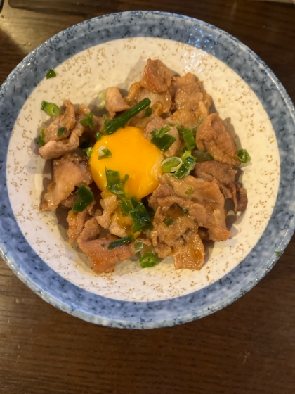 10分で夕飯完成☆月見豚丼☆