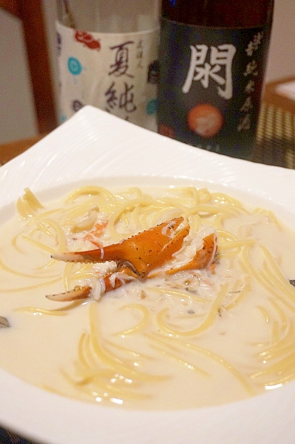 紅ずわい蟹の豆乳クリームパスタ