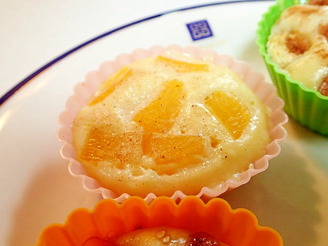 黄桃のミルキーキャラメルカップケーキ