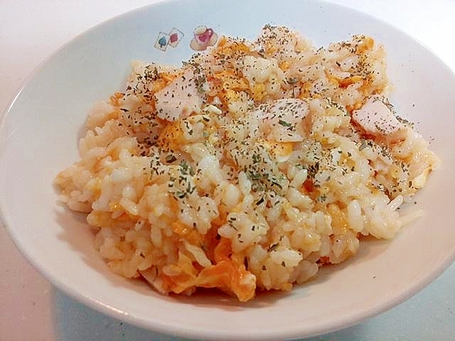 卵とサラダチキンのチャーハン