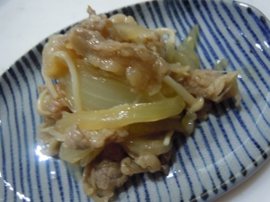 牛肉と玉ねぎのめんつゆ牛乳炒め レシピ 作り方 By Ponrinn 楽天レシピ