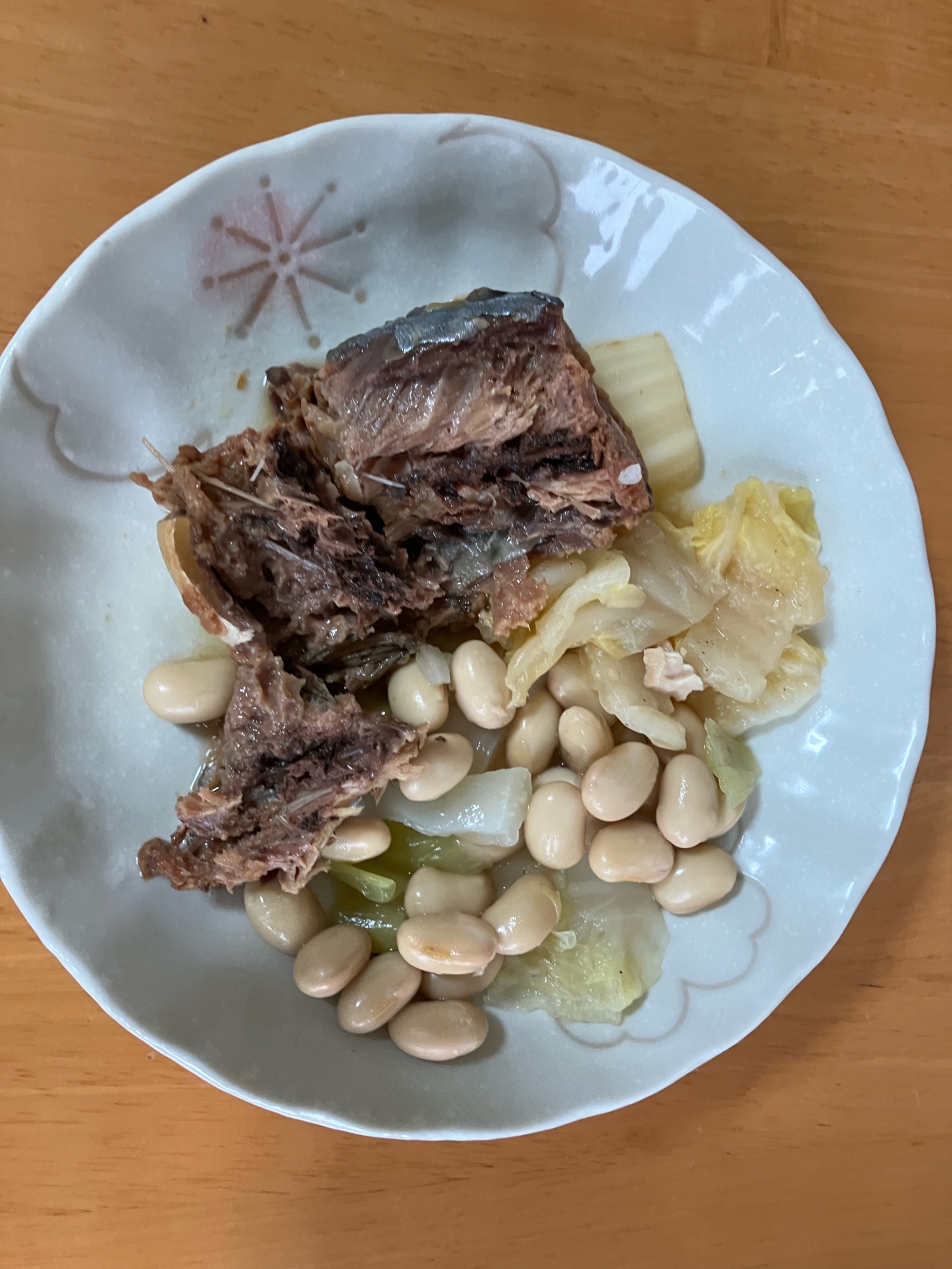 白菜と豆と鯖炒め