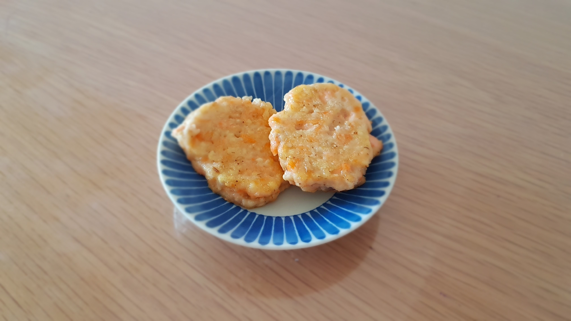 離乳食完了期 もちもち手づかみ鮭バーグ レシピ 作り方 By てげ子 楽天レシピ