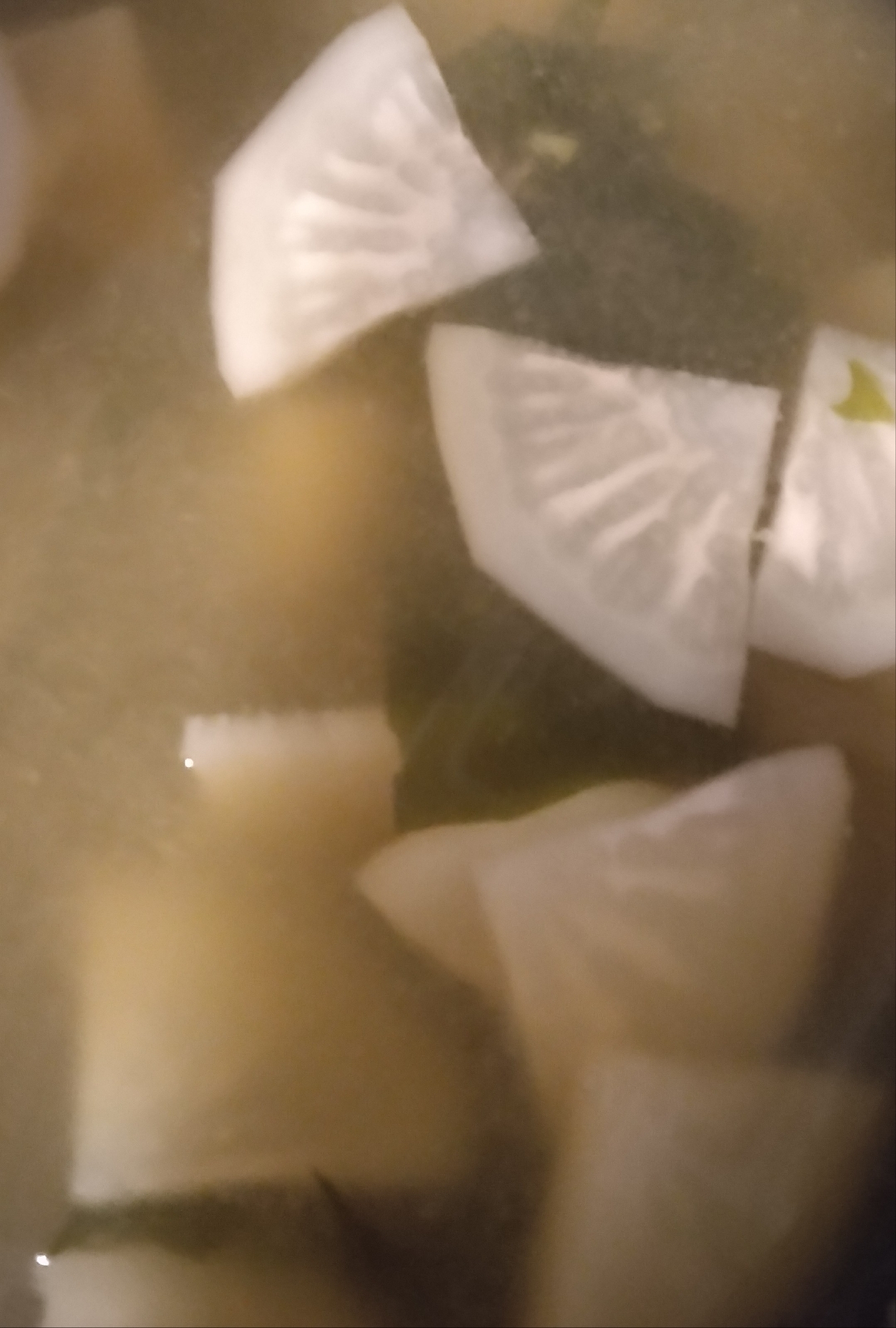 かぶとわかめのお味噌汁