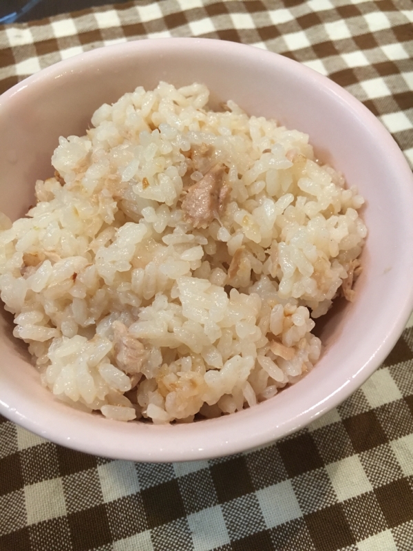 簡単☆ツナと玉ねぎの炊き込みごはん(薄味)