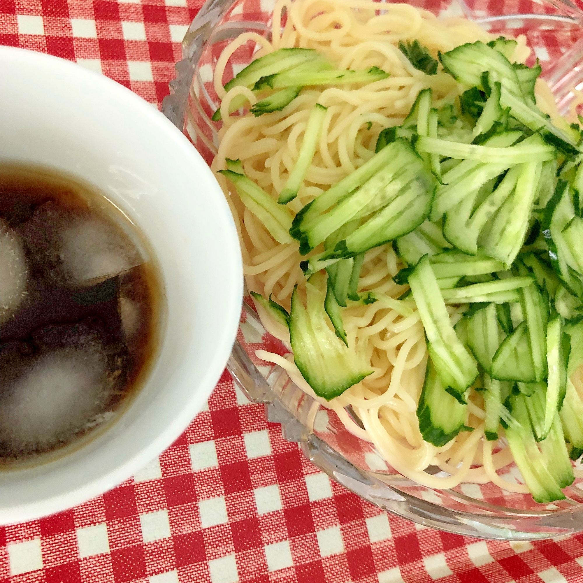 きゅうりのザルの冷やしラーメン☆彡