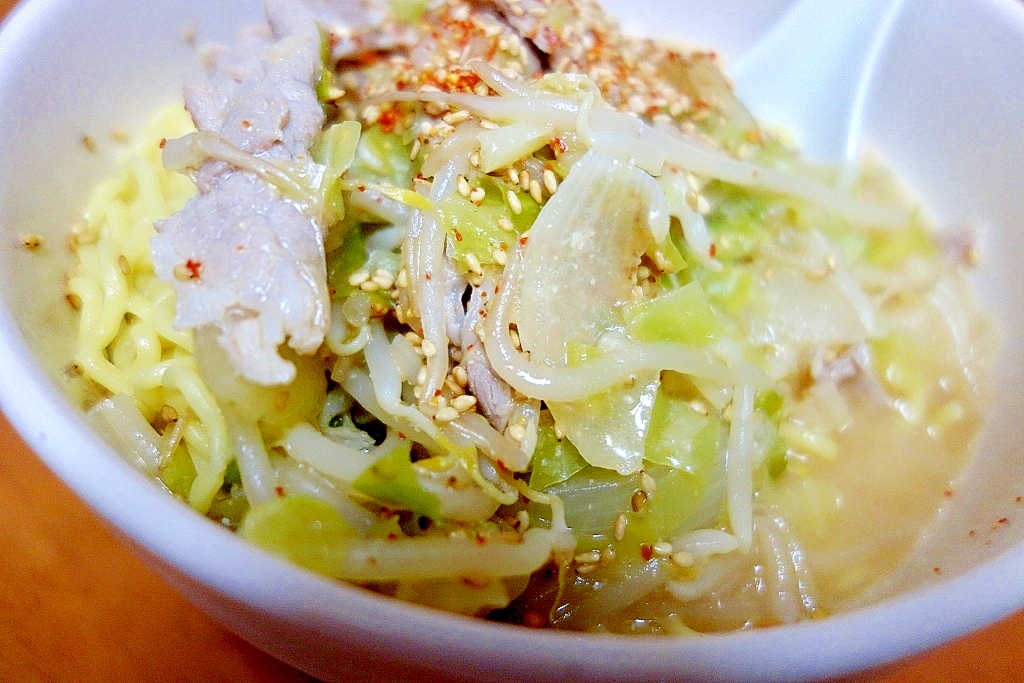 超簡単！野菜たっぷり★味噌ラーメンスープ★手作り