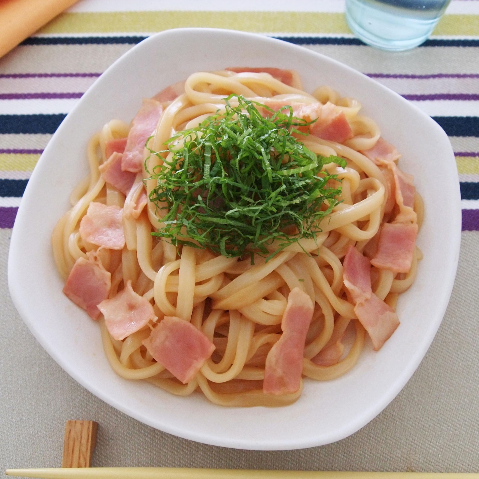 レンジで！ベーコンと大葉のポン酢うどん