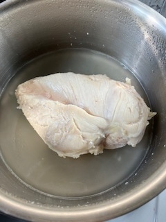 安っすい鶏むね肉、5分ください２枚一気に圧力鍋っ！