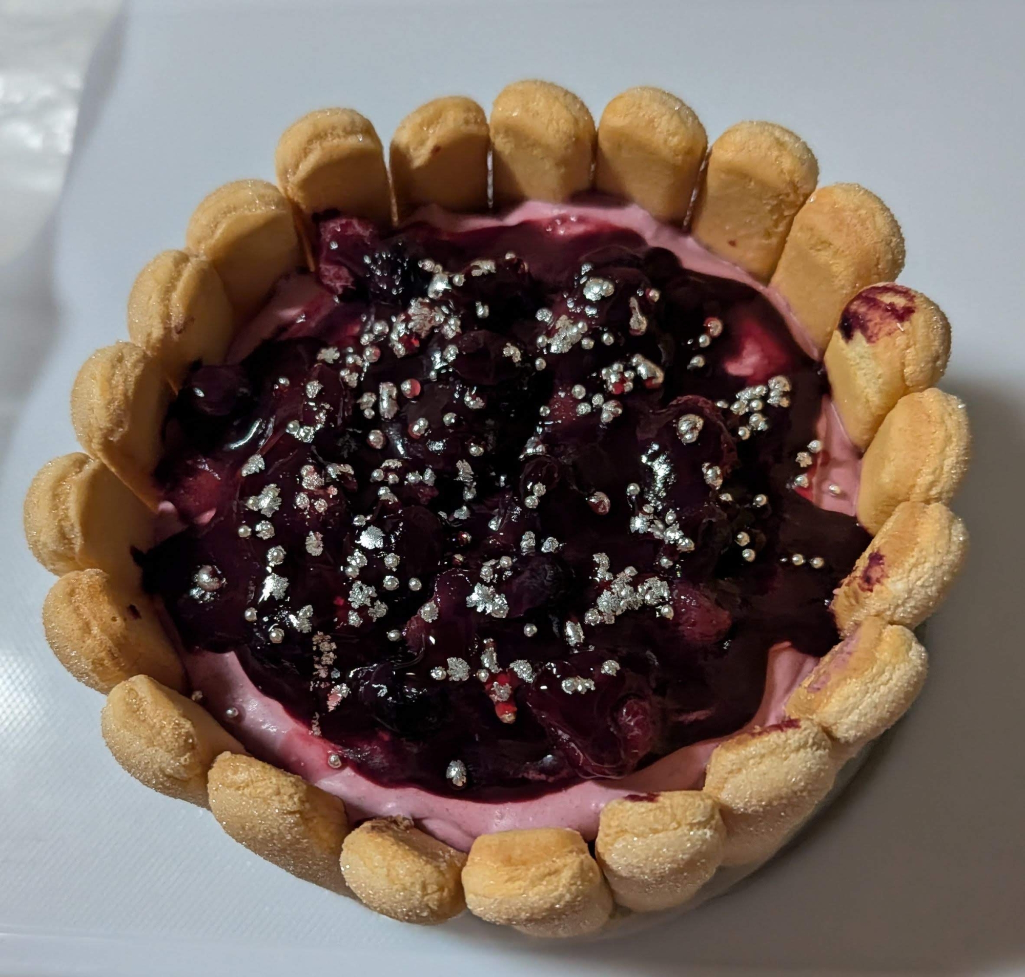 カシスムースショコラシャルロット