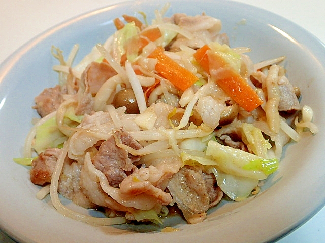 ガラスープで　豚かた肉とＭＩＸ野菜の生姜炒め