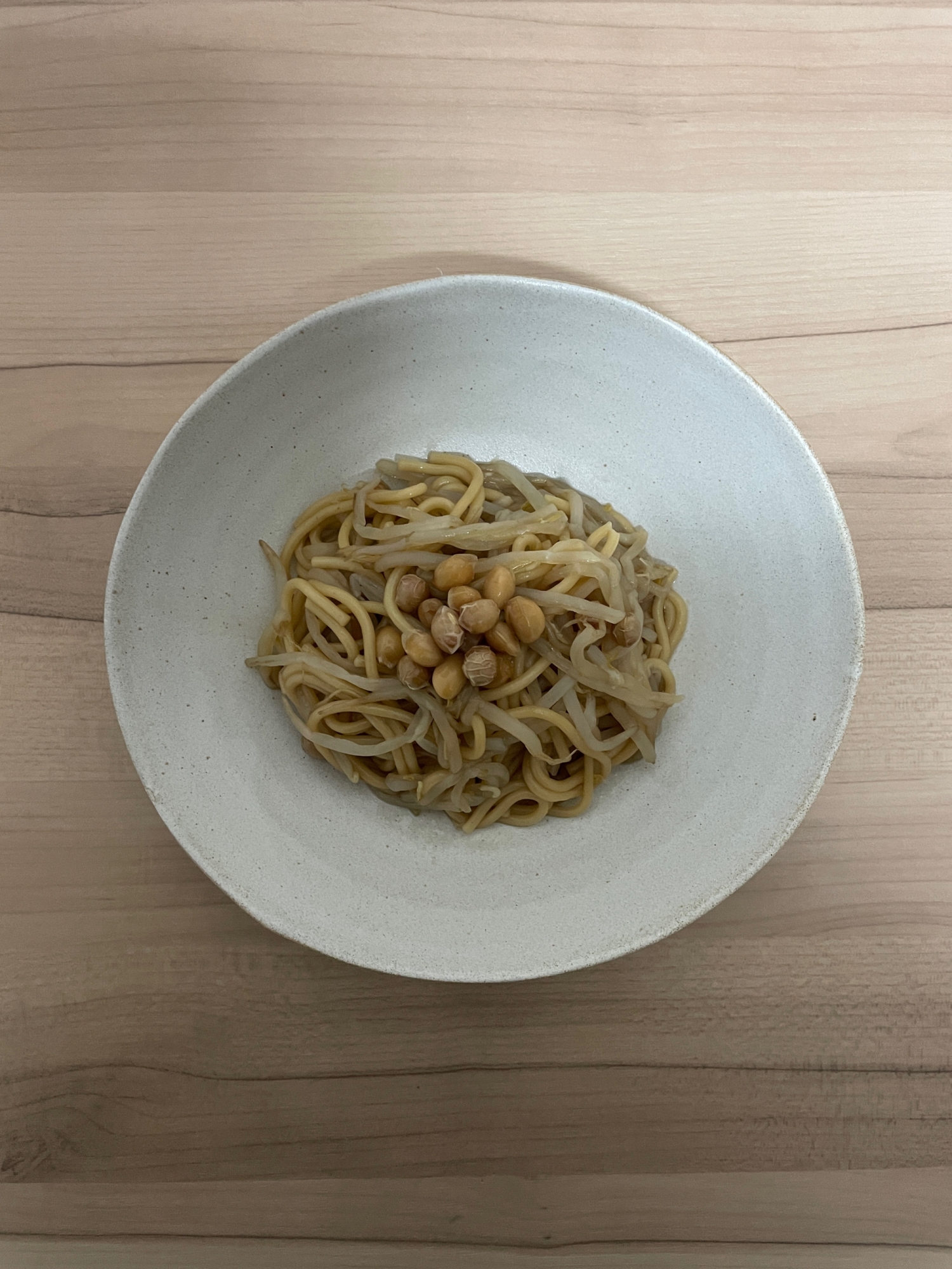 大豆と緑豆もやしのバルサミコ酢パスタ