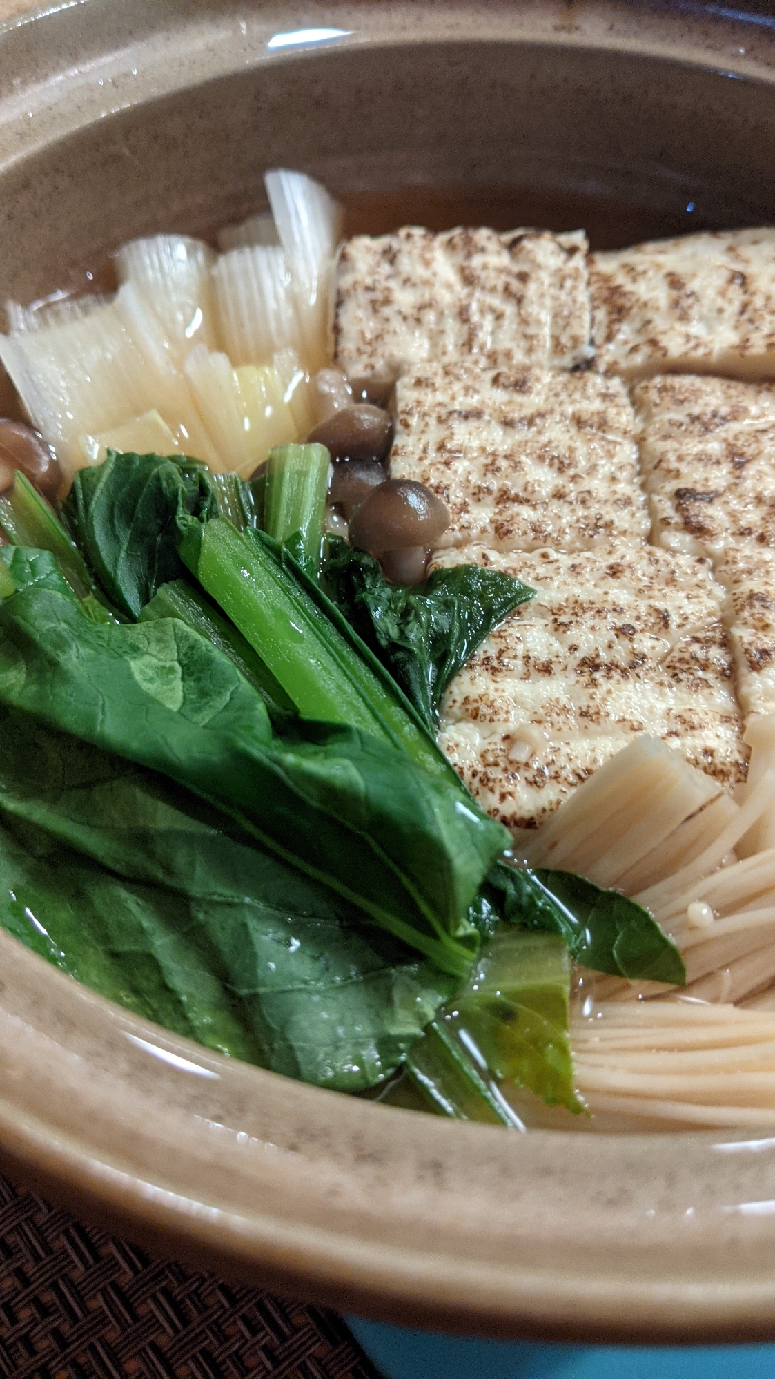 寒い夜は焼き豆腐で寄せ鍋を!