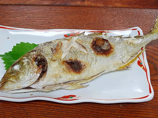 淡白な味わい カンパチの塩焼き レシピ 作り方 By Startrek 楽天レシピ 淡白な味わい カンパチの塩焼き レシピ 作り方 By Startrek 楽天レシピ