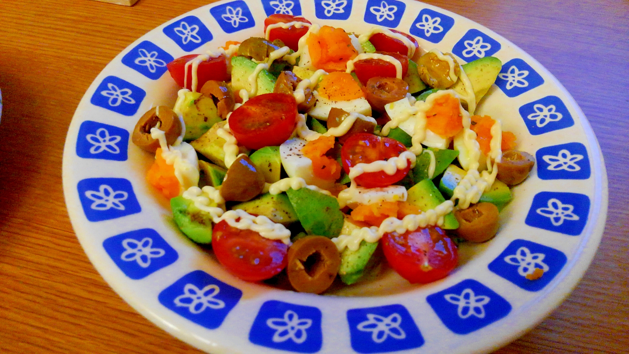 家にある野菜でコブサラダ