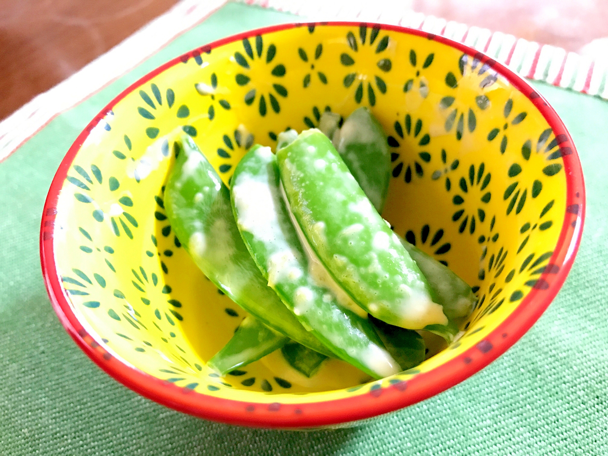 おつまみにも☆スナップえんどうのわさびマヨ醤油和え
