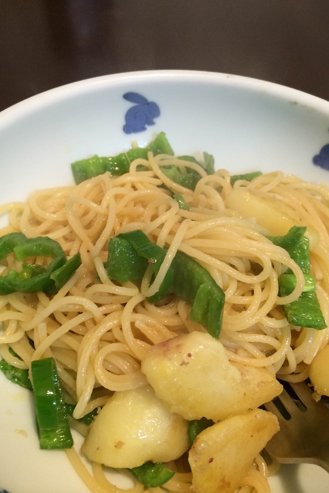じゃがいもとピーマンのペペロンチーノ