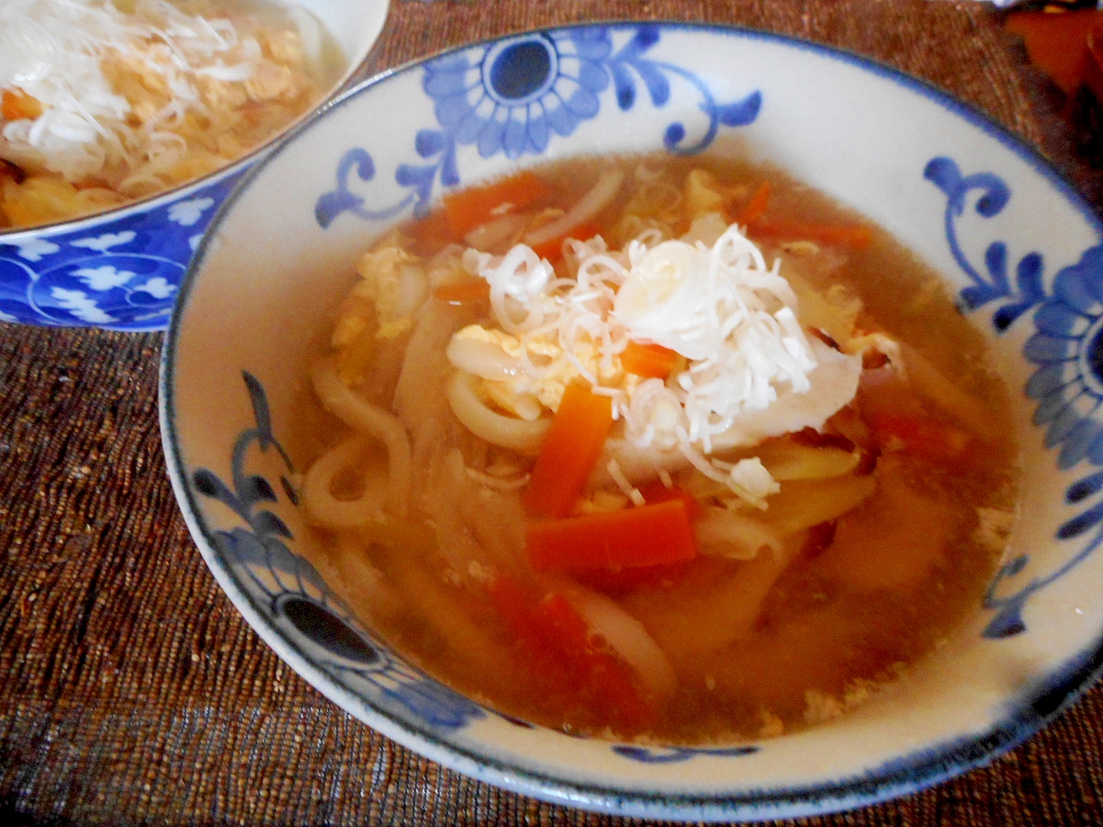 ちくわとネギと卵の汁うどん