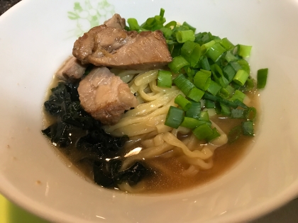 焼き豚とわかめの味噌ラーメン