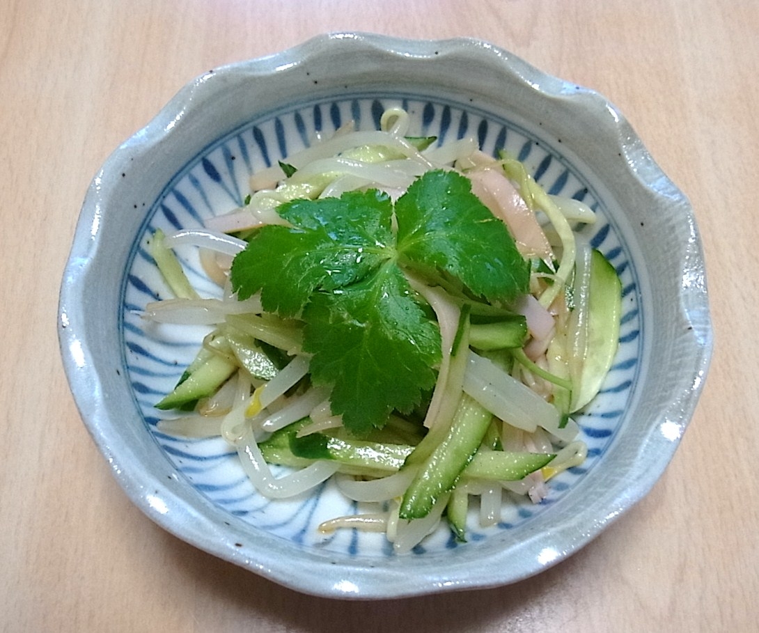 もやし、きゅうり、ハムのわさび味和え物