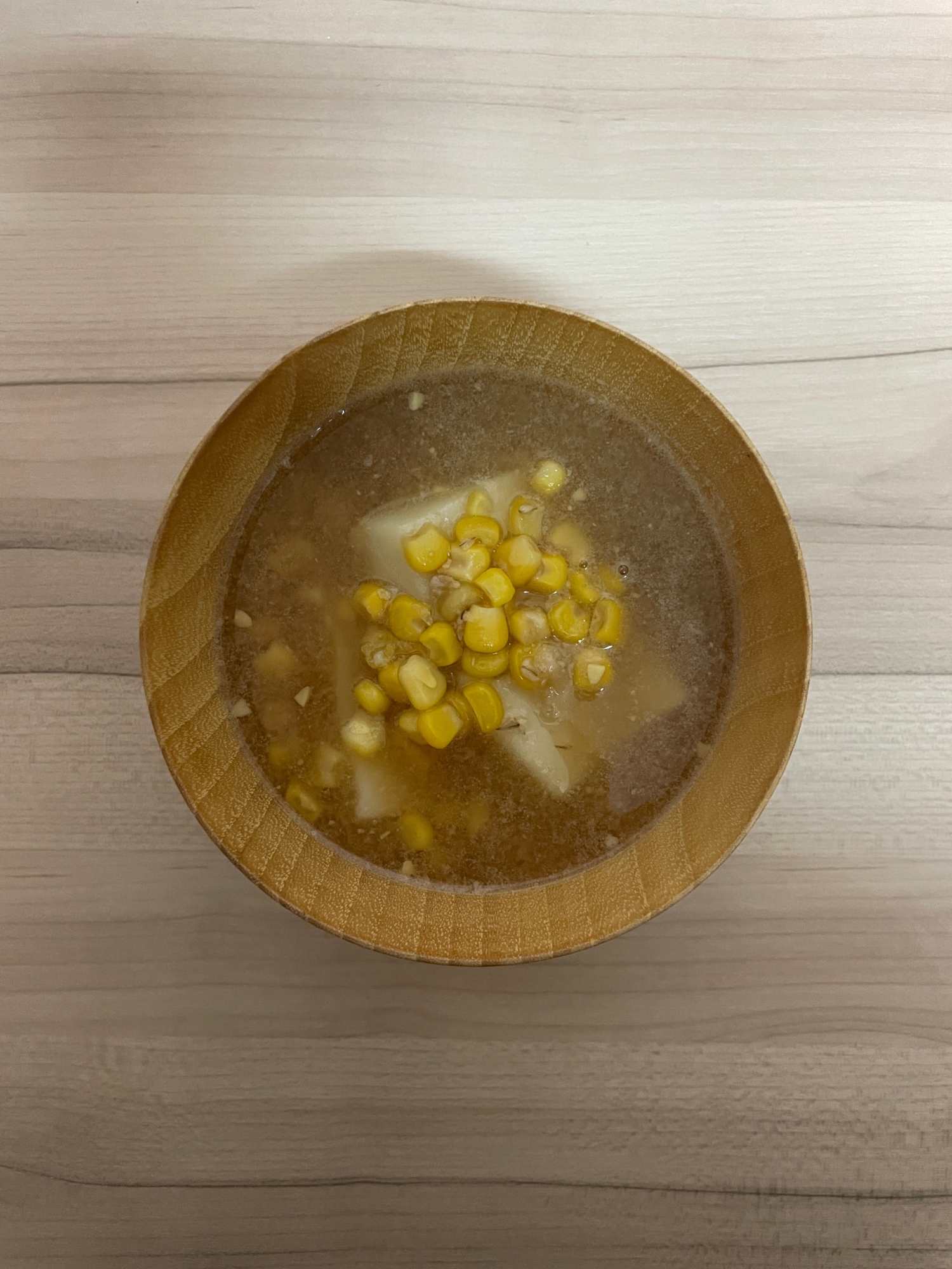 スイートコーンと餅の根昆布水麦味噌汁