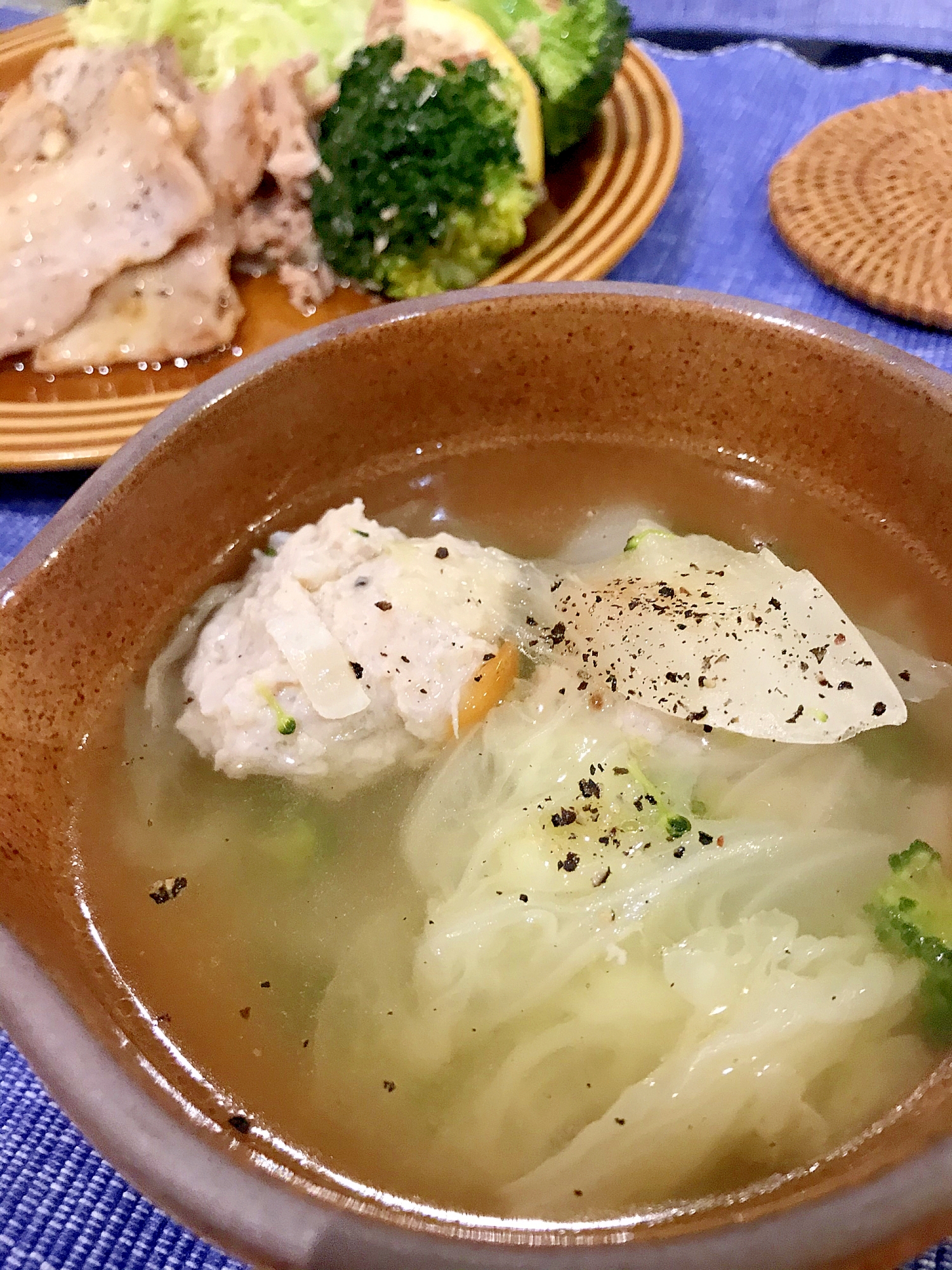 簡単♪鶏団子入り中華スープ